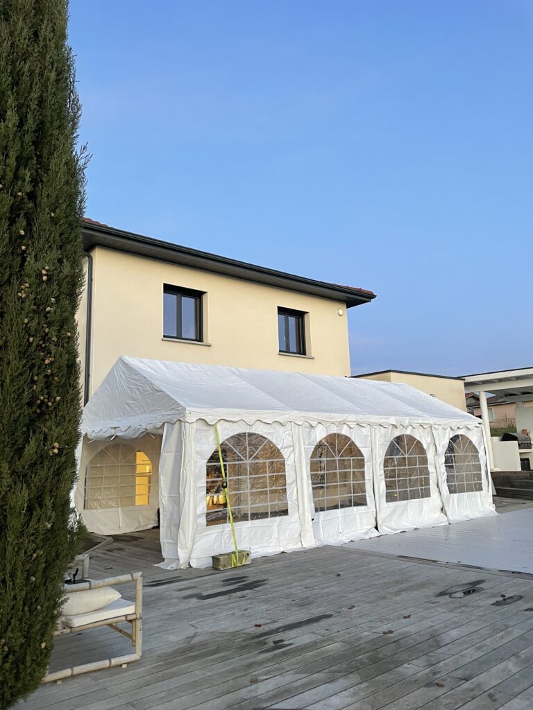 location grande tente pro pour 50 personnes jardin etanches avec cotés chassieu