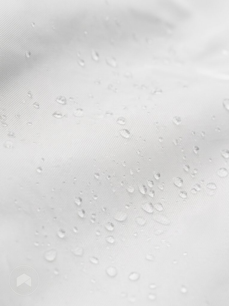toile et bache tonnelle imperméable eau et uv